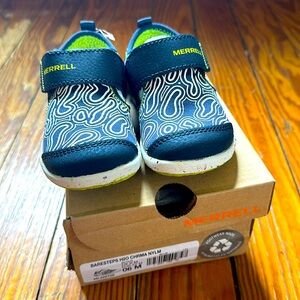 Merrel Toddler boys 6 shoes NWT